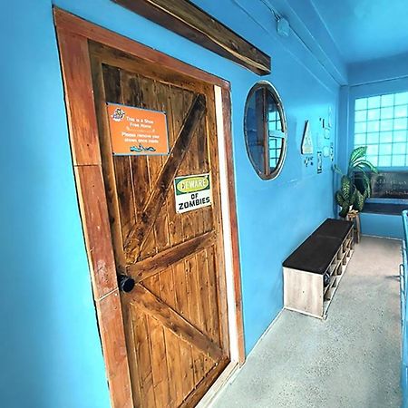 Mypatong Social Hostel Экстерьер фото