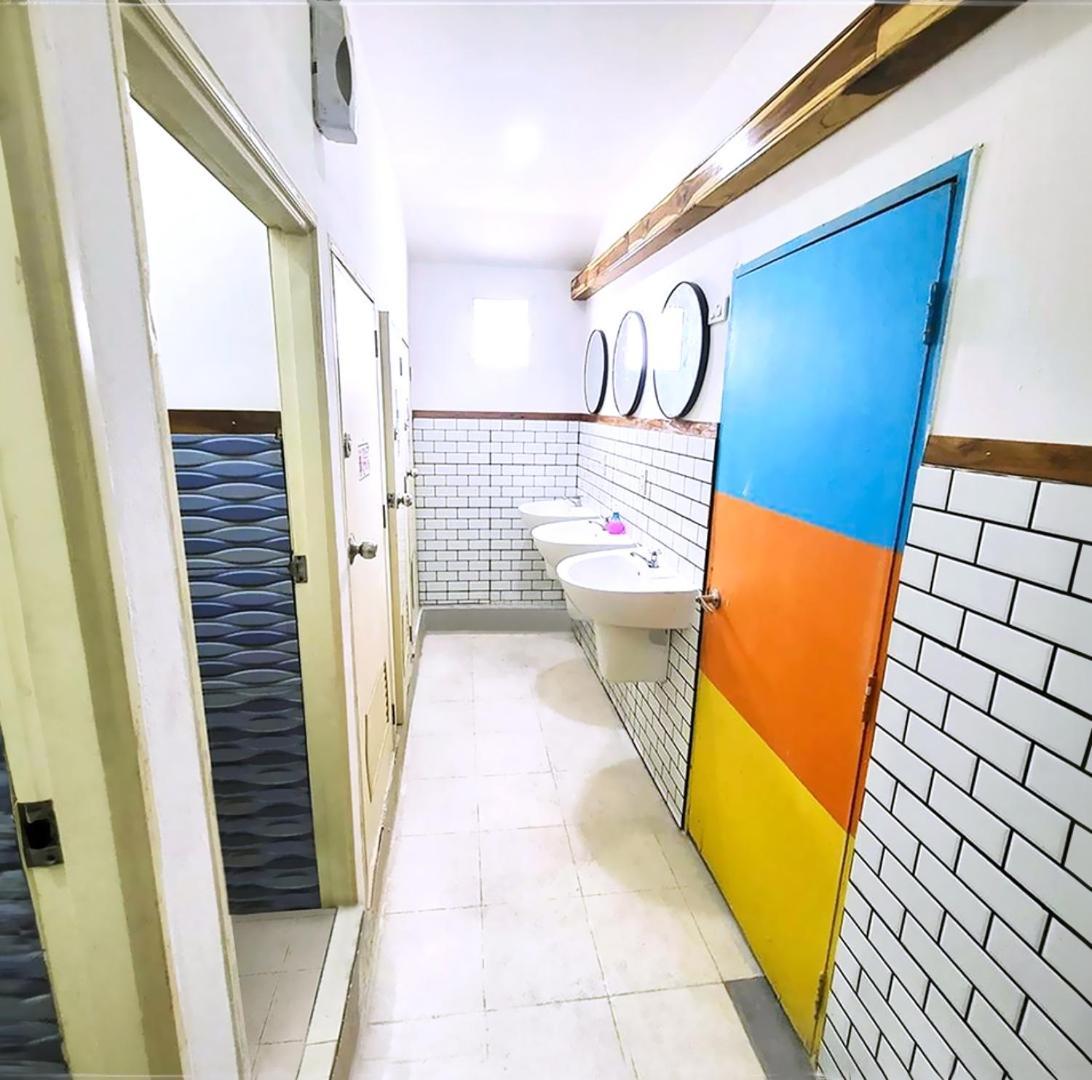 Mypatong Social Hostel Экстерьер фото
