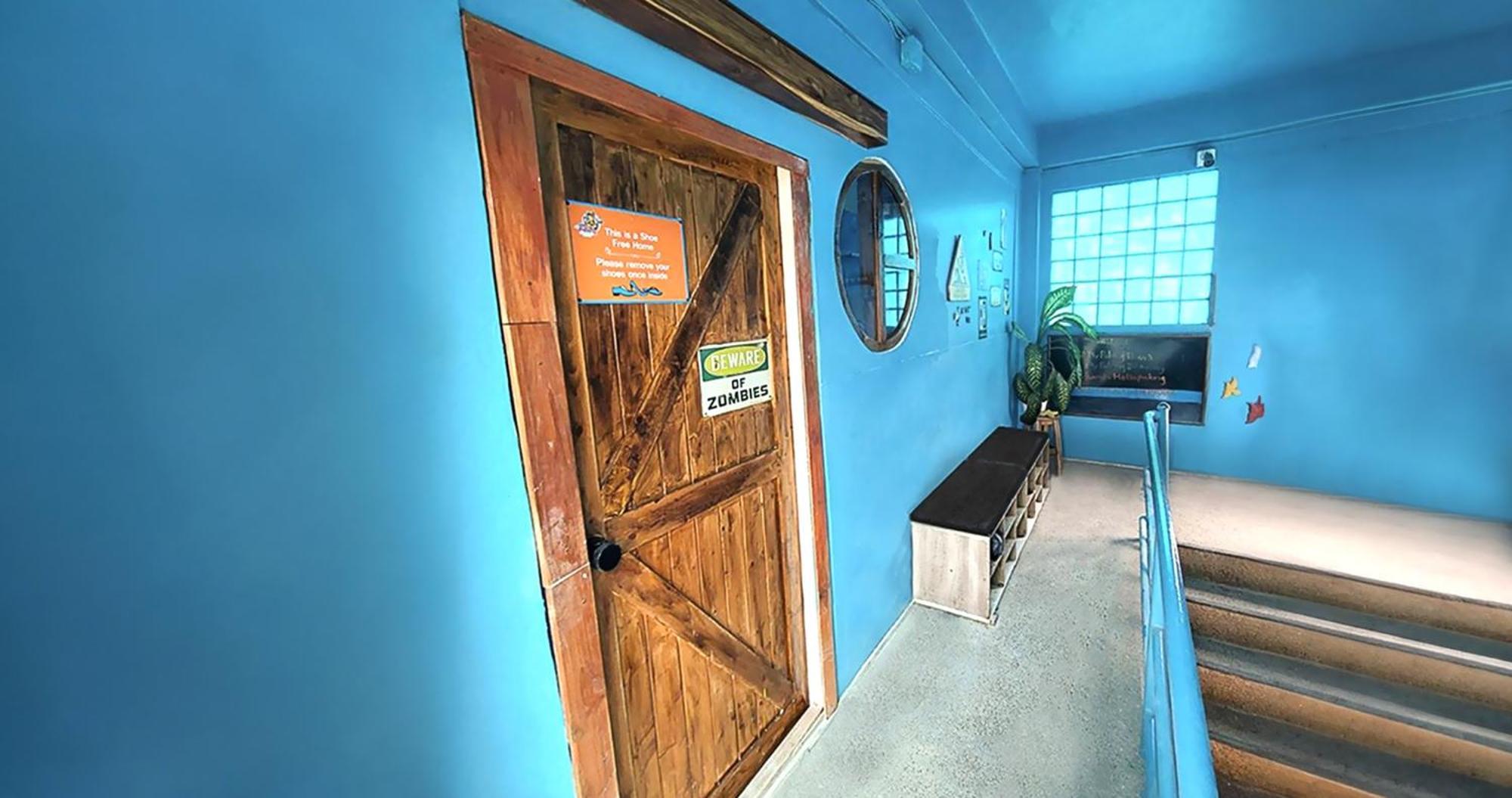 Mypatong Social Hostel Экстерьер фото